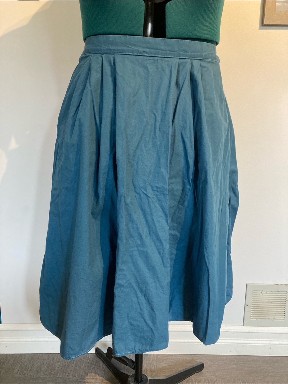 Handmade Pleated Midi Cotton Skirt with Pockets and Elastic Waist